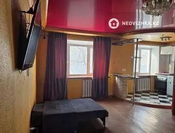 1-комнатная квартира, этаж 3 из 5, 32 м²