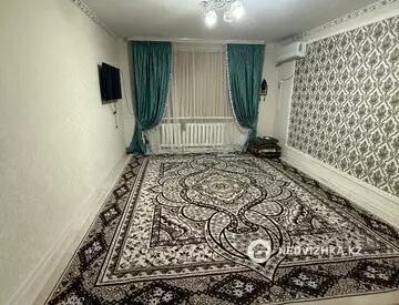 4-комнатная квартира, этаж 1 из 5, 89 м²