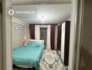 4-комнатная квартира, этаж 1 из 5, 89 м²