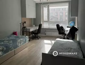 4-комнатная квартира, этаж 2 из 9, 110 м²