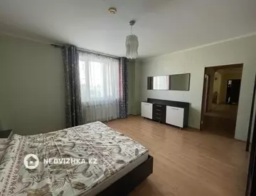 3-комнатная квартира, этаж 7 из 16, 121 м², на длительный срок