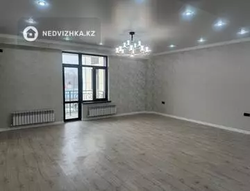 3-комнатная квартира, этаж 2 из 5, 109 м²