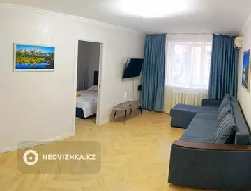 2-комнатная квартира, этаж 2 из 4, 43 м², Посуточно