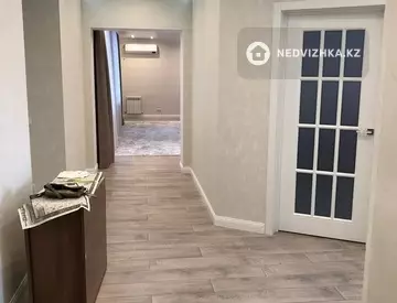 3-комнатная квартира, этаж 4 из 5, 105 м²