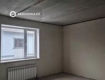 4-комнатный таунхаус, 0.2 соток, 137 м²
