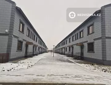 4-комнатный таунхаус, 0.2 соток, 137 м²