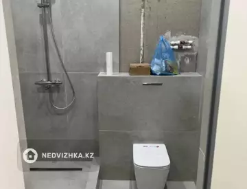 2-комнатная квартира, этаж 9 из 18, 40 м²