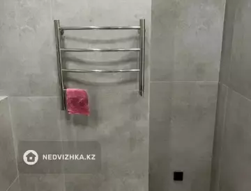 2-комнатная квартира, этаж 9 из 18, 40 м²