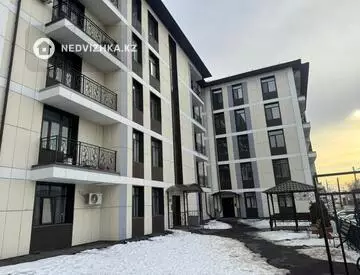 3-комнатная квартира, этаж 1 из 5, 104 м²