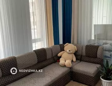 2-комнатная квартира, этаж 1 из 7, 76 м²