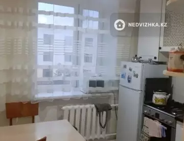 3-комнатная квартира, этаж 3 из 3, 62 м²