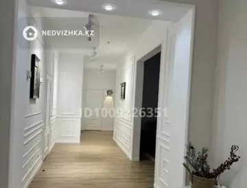 3-комнатная квартира, этаж 5 из 22, 137 м²