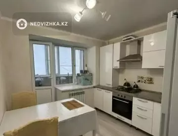 1-комнатная квартира, этаж 3 из 5, 40 м², на длительный срок