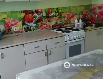 1-комнатная квартира, этаж 2 из 9, 38 м²