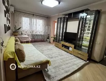 3-комнатная квартира, этаж 5 из 5, 67 м², на длительный срок