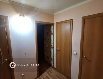 2-комнатная квартира, этаж 4 из 12, 51 м²
