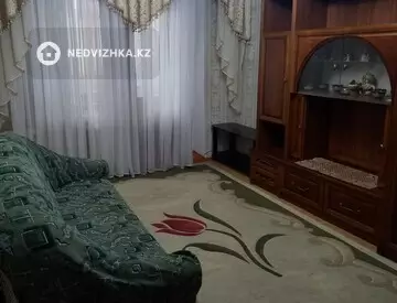 3-комнатная квартира, этаж 4 из 5, 60 м², На длительный срок