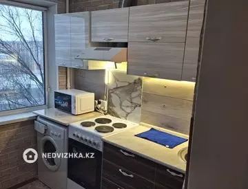 2-комнатная квартира, этаж 4 из 9, 53 м², На длительный срок