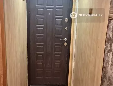 2-комнатная квартира, этаж 4 из 9, 53 м², На длительный срок