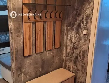 2-комнатная квартира, этаж 4 из 9, 53 м², На длительный срок