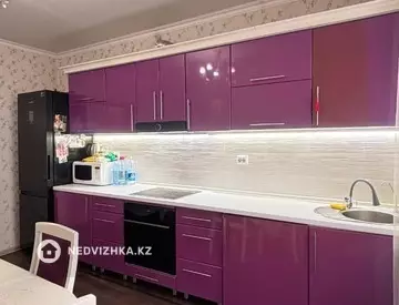 3-комнатная квартира, этаж 13 из 14, 95 м²