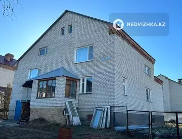 4-комнатный дом, 10 соток, 380 м²