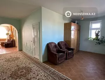 4-комнатный дом, 10 соток, 380 м²