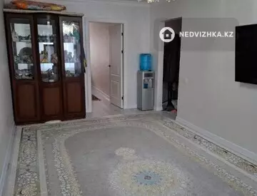 2-комнатная квартира, этаж 2 из 5, 57 м²