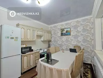 4-комнатный дом, 10 соток, 136 м²