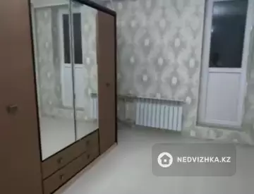 2-комнатная квартира, этаж 2 из 5, 74 м², на длительный срок