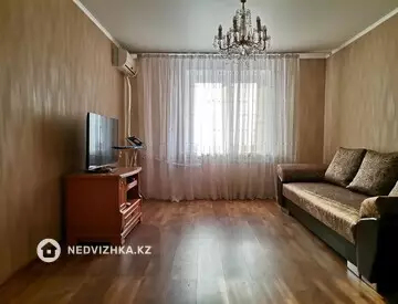 2-комнатная квартира, этаж 7 из 9, 52 м², на длительный срок