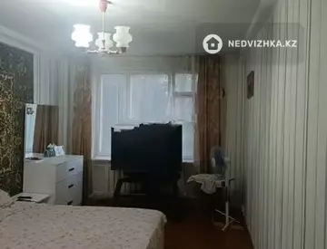 3-комнатная квартира, этаж 3 из 5, 60 м²