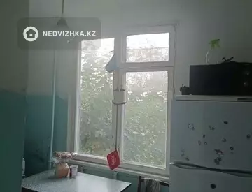 3-комнатная квартира, этаж 3 из 5, 60 м²