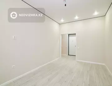 1-комнатная квартира, этаж 14 из 16, 38 м²