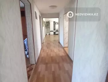 5-комнатный дом, 100 соток, 80 м²