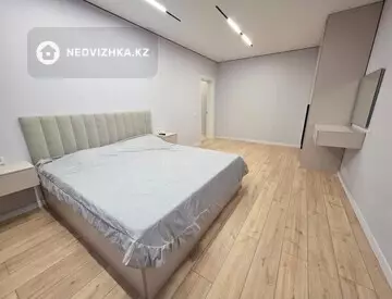 1-комнатная квартира, этаж 9 из 9, 56 м²