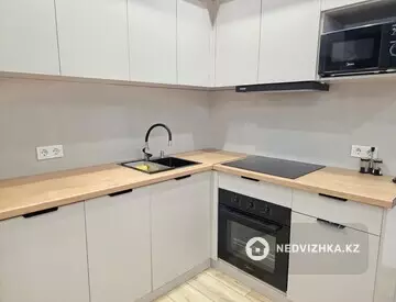 1-комнатная квартира, этаж 9 из 9, 56 м²