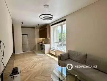 2-комнатная квартира, этаж 3 из 12, 50 м²