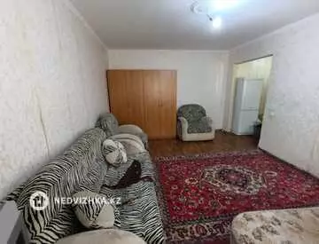 1-комнатная квартира, этаж 6 из 9, 35 м², на длительный срок