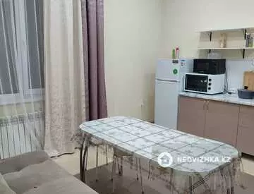 1-комнатная квартира, этаж 1 из 3, 71 м², на длительный срок