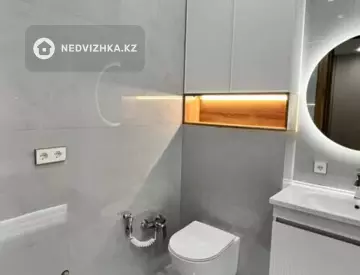 2-комнатная квартира, этаж 4 из 12, 38 м²