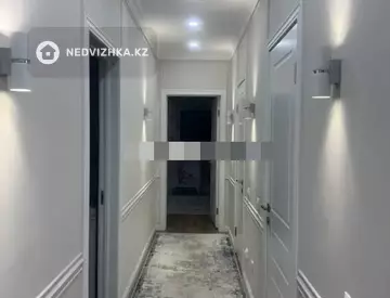 3-комнатная квартира, этаж 3 из 8, 90 м²