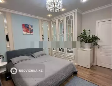 3-комнатная квартира, этаж 3 из 8, 90 м²