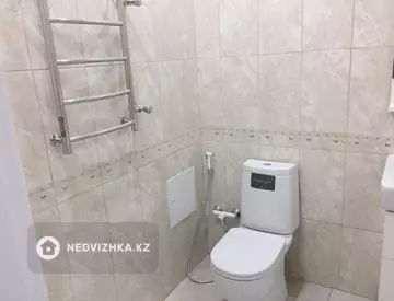 5-комнатная квартира, этаж 10 из 12, 204 м²