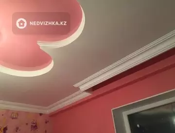 5-комнатная квартира, этаж 10 из 12, 204 м²