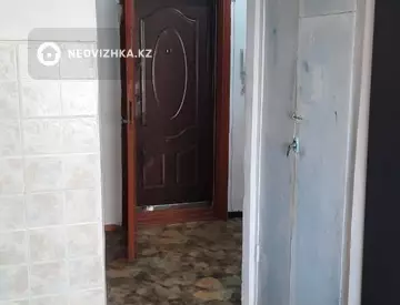 2-комнатная квартира, этаж 3 из 5, 55 м², на длительный срок