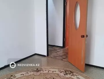 2-комнатная квартира, этаж 3 из 5, 55 м², на длительный срок