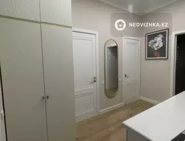 2-комнатная квартира, этаж 12 из 12, 63 м²