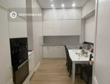 2-комнатная квартира, этаж 12 из 12, 63 м²