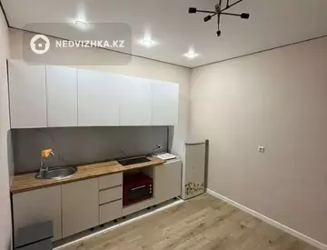 1-комнатная квартира, этаж 4 из 10, 39 м²